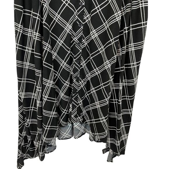 Torrid Black White Plaid Button Front Midi Challis Dress Pockets 1X Sharkbite - Picture 11 of 15